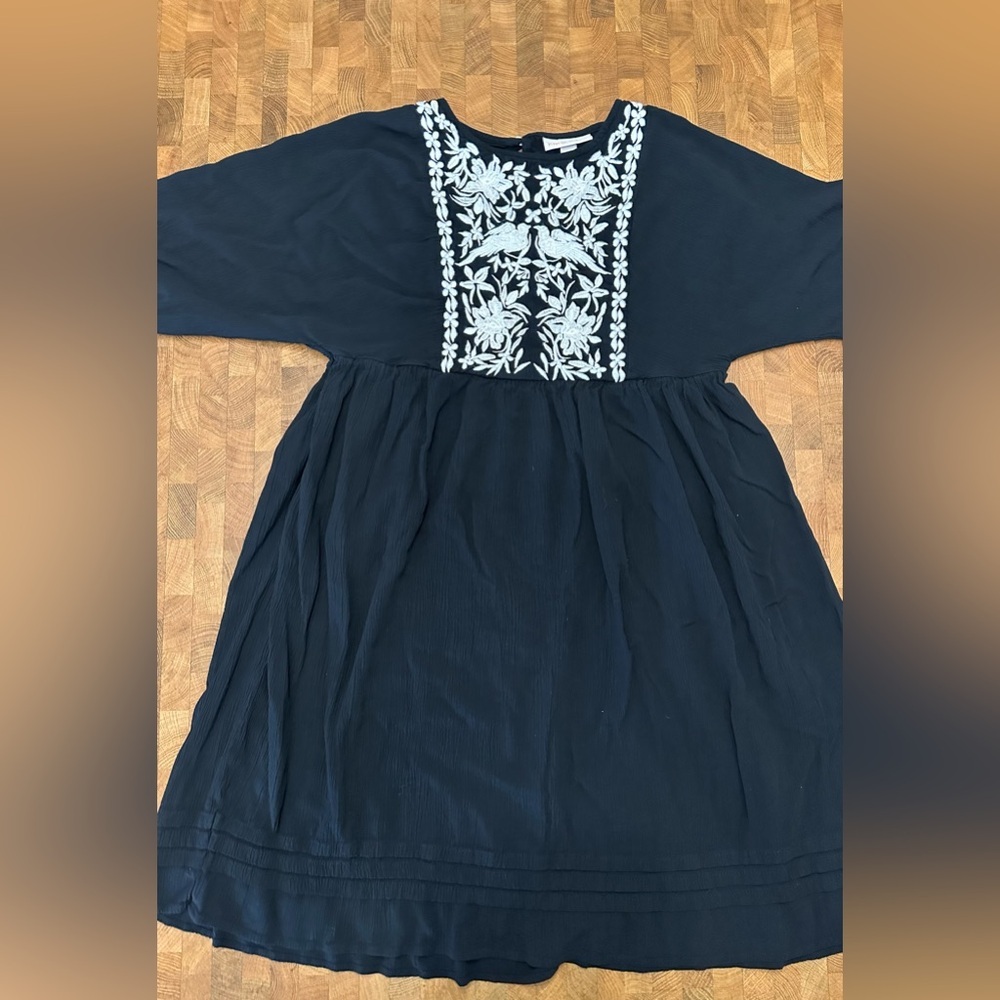 Knox Rose Black Dress with Light Embroidery- Women’s Size Medium.